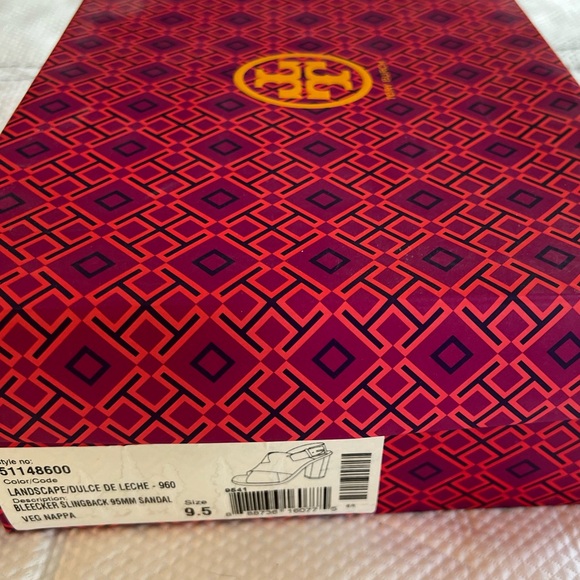 TORY BURCH Leather Slingback Sandals Size: US 9.5 - Picture 6 of 8